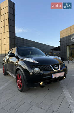 Внедорожник / Кроссовер Nissan Juke 2013 в Тячеве