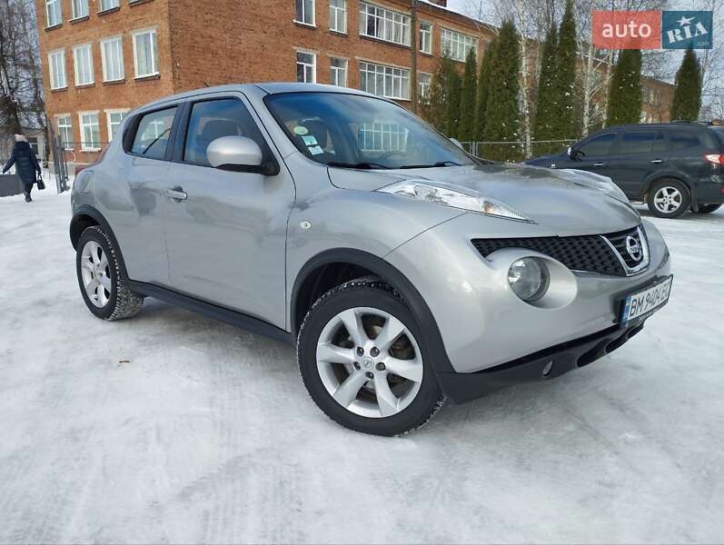 Внедорожник / Кроссовер Nissan Juke 2012 в Глухове