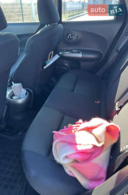 Внедорожник / Кроссовер Nissan Juke 2011 в 