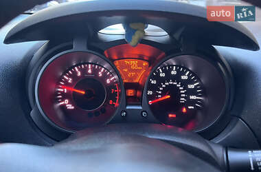 Внедорожник / Кроссовер Nissan Juke 2014 в 