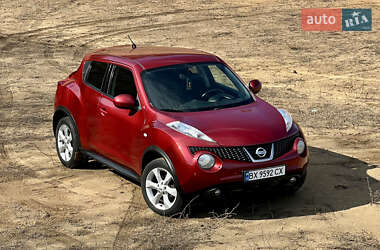 Внедорожник / Кроссовер Nissan Juke 2013 в Могилев-Подольске