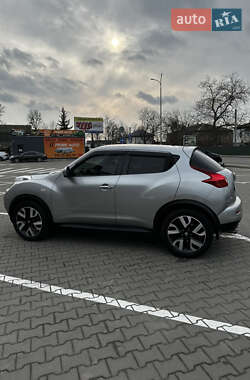 Внедорожник / Кроссовер Nissan Juke 2012 в Вишневом