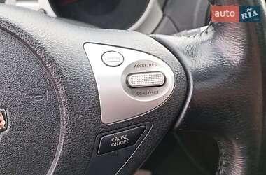 Внедорожник / Кроссовер Nissan Juke 2014 в 