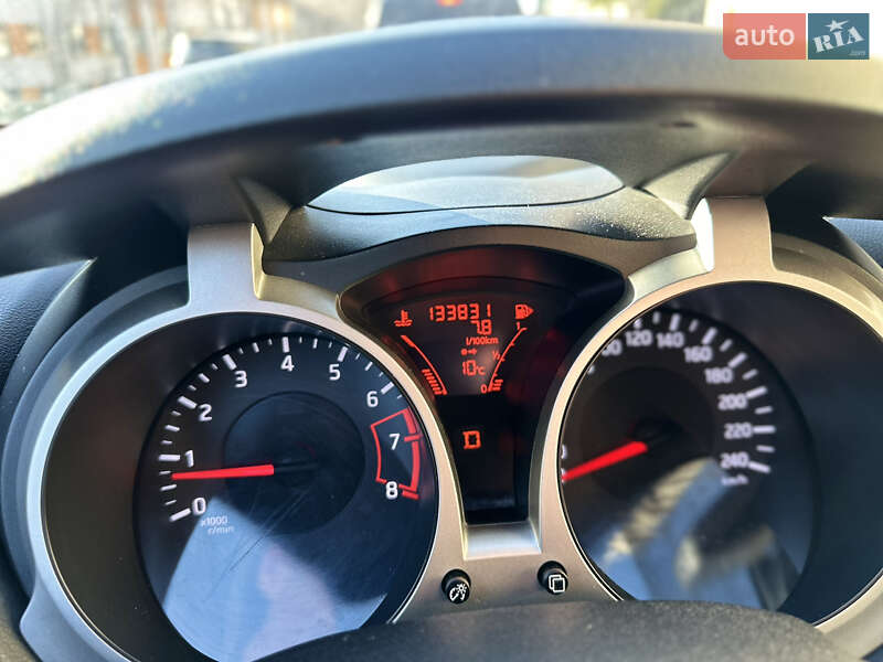 Позашляховик / Кросовер Nissan Juke 2011 в Чернівцях