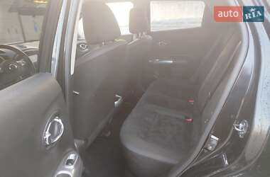 Внедорожник / Кроссовер Nissan Juke 2011 в 
