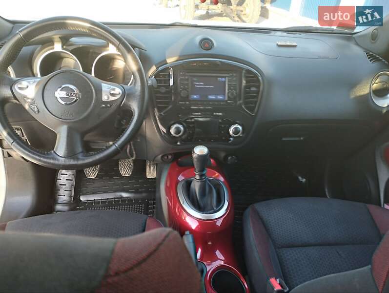 Внедорожник / Кроссовер Nissan Juke 2011 в Каменец-Подольском