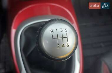 Внедорожник / Кроссовер Nissan Juke 2011 в 