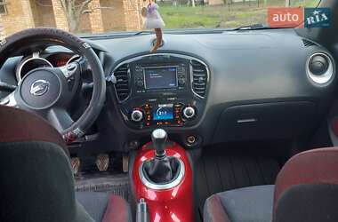 Внедорожник / Кроссовер Nissan Juke 2011 в 