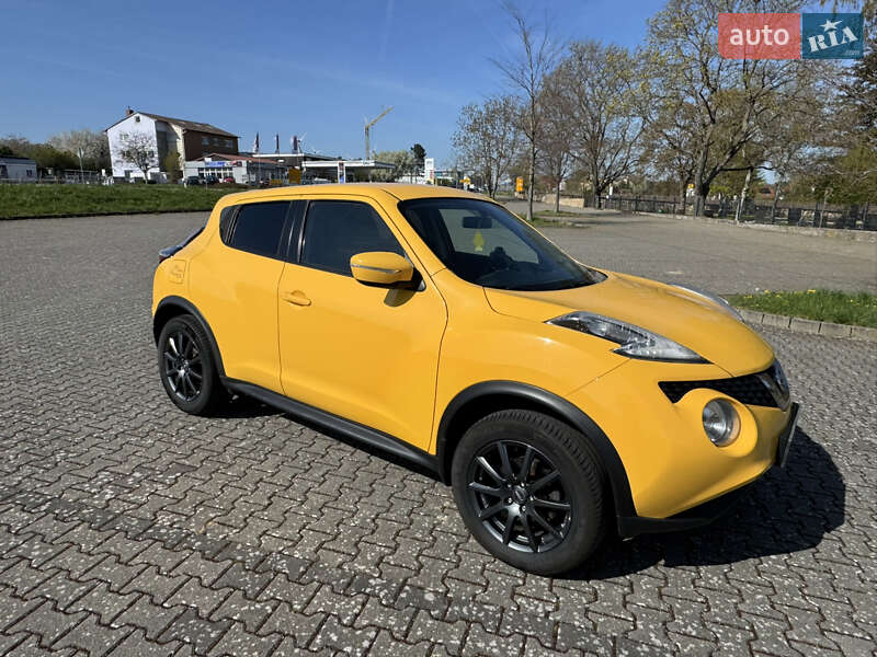 Внедорожник / Кроссовер Nissan Juke 2015 в 