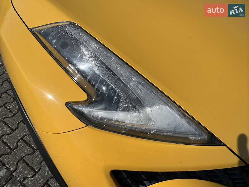 Позашляховик / Кросовер Nissan Juke 2015 в Львові