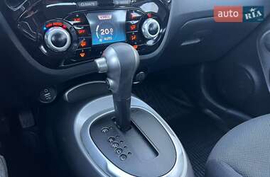 Позашляховик / Кросовер Nissan Juke 2013 в 