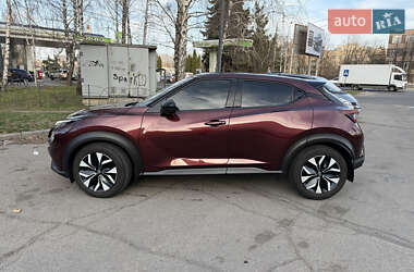 Внедорожник / Кроссовер Nissan Juke 2021 в 