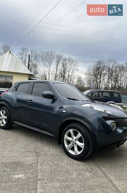 Внедорожник / Кроссовер Nissan Juke 2010 в 