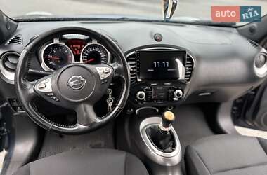 Внедорожник / Кроссовер Nissan Juke 2010 в 