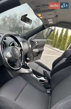 Внедорожник / Кроссовер Nissan Juke 2010 в 