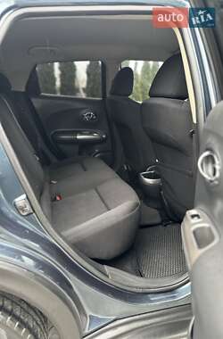 Внедорожник / Кроссовер Nissan Juke 2010 в 