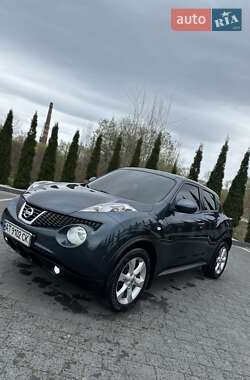 Внедорожник / Кроссовер Nissan Juke 2010 в 