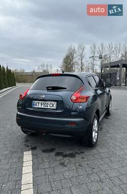Внедорожник / Кроссовер Nissan Juke 2010 в 