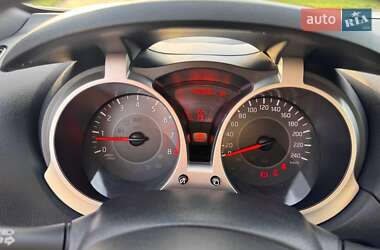Внедорожник / Кроссовер Nissan Juke 2017 в 