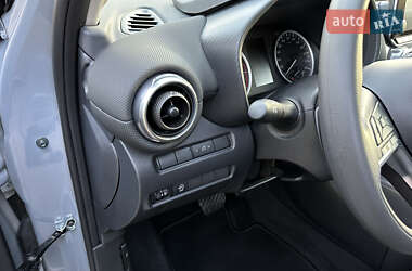 Позашляховик / Кросовер Nissan Juke 2022 в 