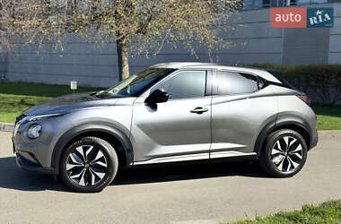 Внедорожник / Кроссовер Nissan Juke 2021 в 