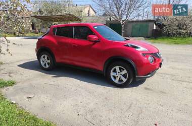 Внедорожник / Кроссовер Nissan Juke 2018 в 