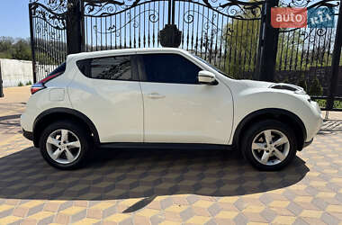 Внедорожник / Кроссовер Nissan Juke 2019 в 