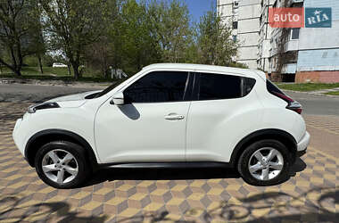 Внедорожник / Кроссовер Nissan Juke 2019 в 
