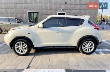 Внедорожник / Кроссовер Nissan Juke 2011 в 