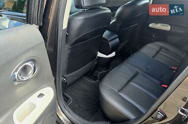 Внедорожник / Кроссовер Nissan Juke 2012 в 
