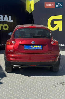Внедорожник / Кроссовер Nissan Juke 2012 в 