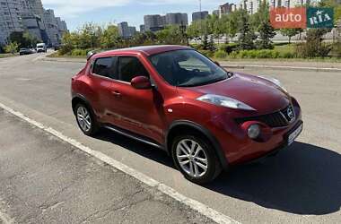 Позашляховик / Кросовер Nissan Juke 2014 в 