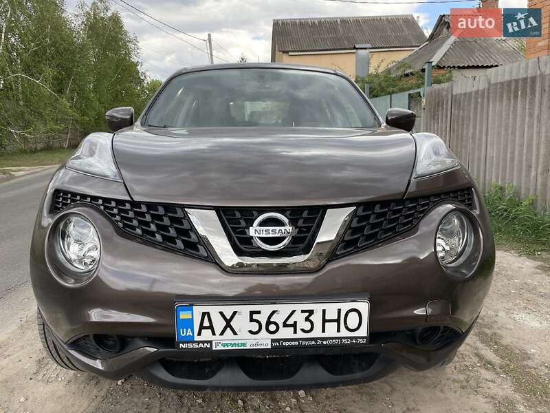 Позашляховик / Кросовер Nissan Juke 2019 в 