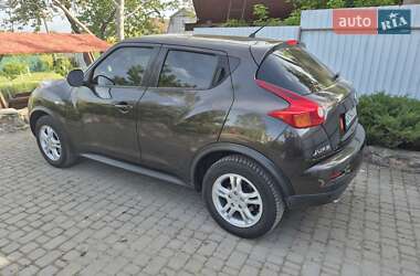 Внедорожник / Кроссовер Nissan Juke 2012 в 