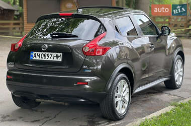 Внедорожник / Кроссовер Nissan Juke 2012 в 