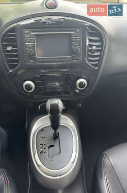 Внедорожник / Кроссовер Nissan Juke 2012 в 