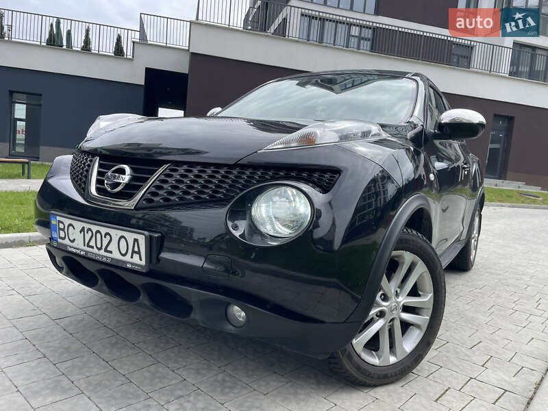 Внедорожник / Кроссовер Nissan Juke 2013 в 