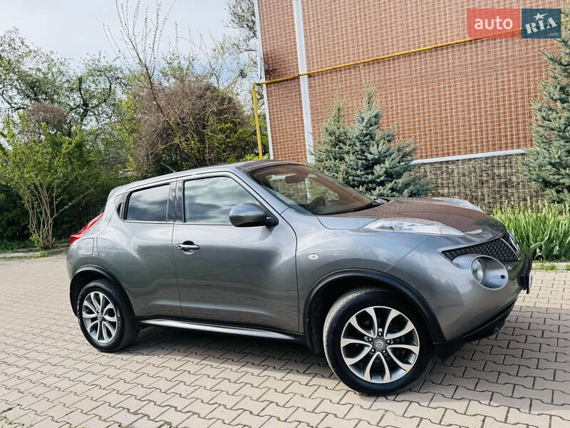 Внедорожник / Кроссовер Nissan Juke 2013 в 