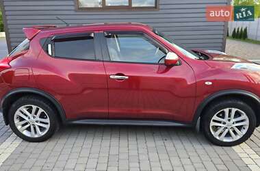 Позашляховик / Кросовер Nissan Juke 2012 в 