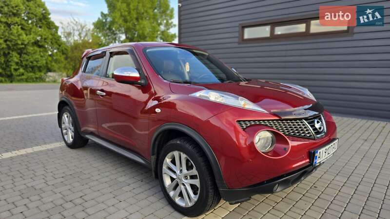 Позашляховик / Кросовер Nissan Juke 2012 в 