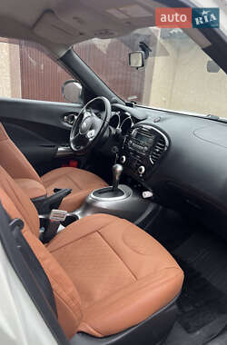 Позашляховик / Кросовер Nissan Juke 2012 в 
