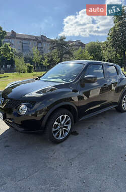Внедорожник / Кроссовер Nissan Juke 2018 в 
