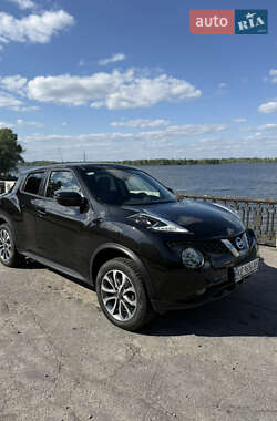 Внедорожник / Кроссовер Nissan Juke 2018 в 