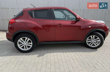 Внедорожник / Кроссовер Nissan Juke 2010 в 
