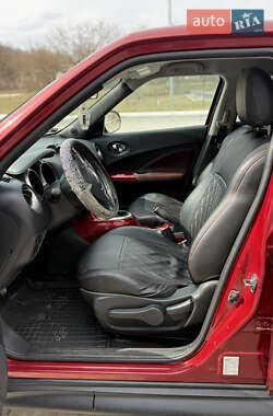 Внедорожник / Кроссовер Nissan Juke 2010 в 