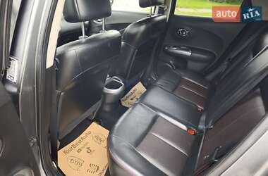 Внедорожник / Кроссовер Nissan Juke 2012 в 