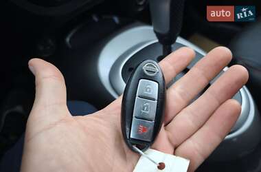 Внедорожник / Кроссовер Nissan Juke 2012 в 