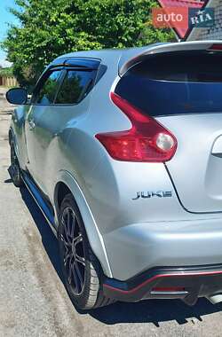 Внедорожник / Кроссовер Nissan Juke 2013 в 