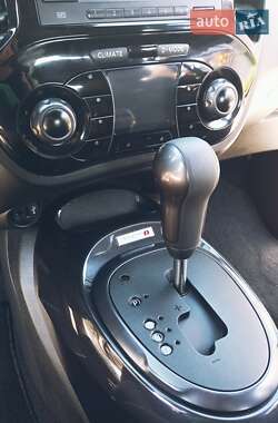 Внедорожник / Кроссовер Nissan Juke 2013 в 