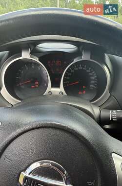 Позашляховик / Кросовер Nissan Juke 2012 в 